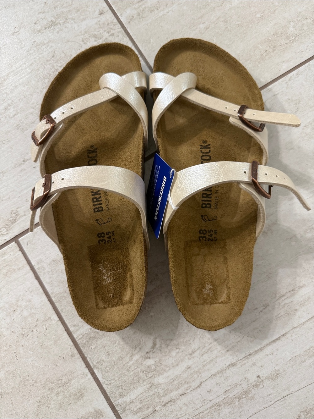 Birkenstock Women's Cream double-Strap Sandals with Buckles..nwt .. size 38